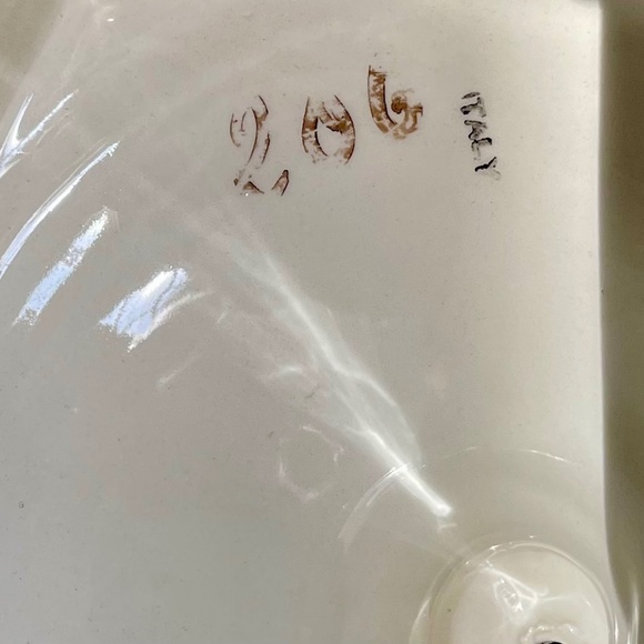 Ceramic Candlesticks  Cream with gold accent. Made in Italy. - Picture 3 of 6